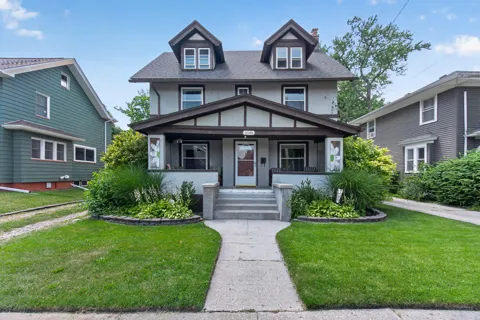 1046 Fourth Street