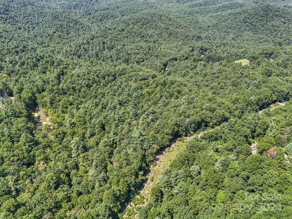 SR1196-B Evans Road Hendersonville, NC 28739
