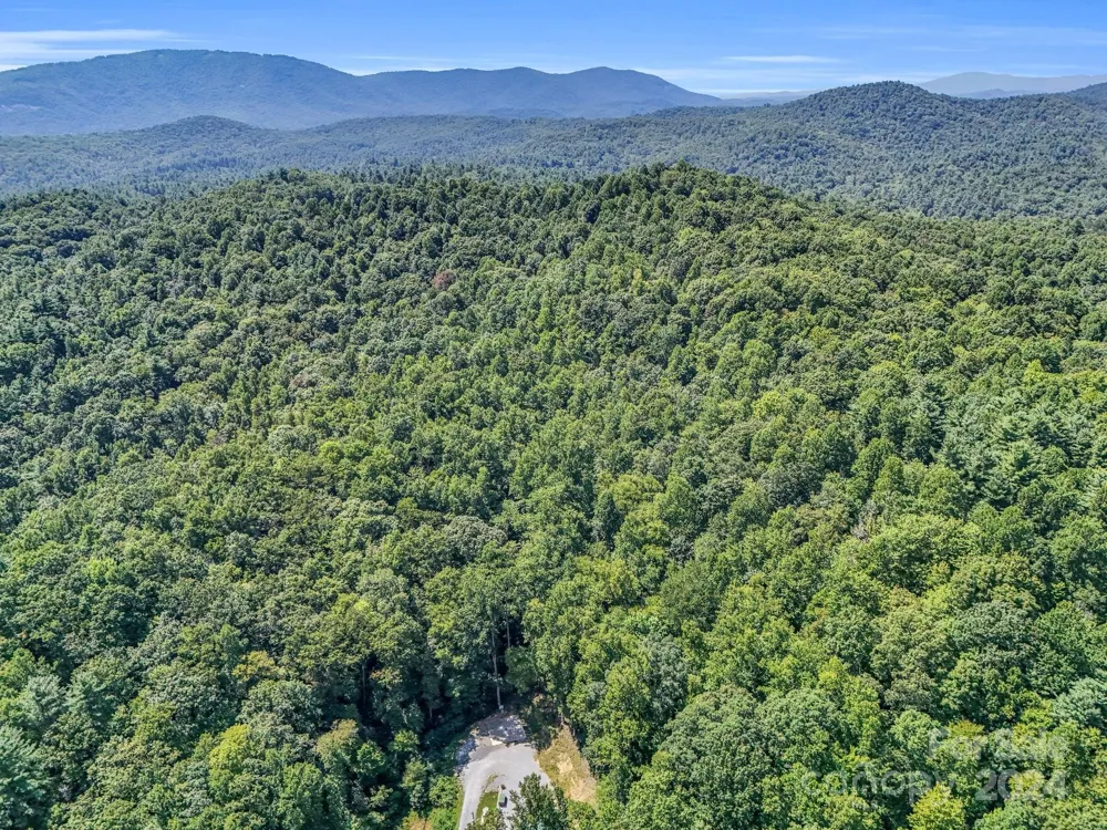SR1196-A Evans Road Hendersonville, NC 28739