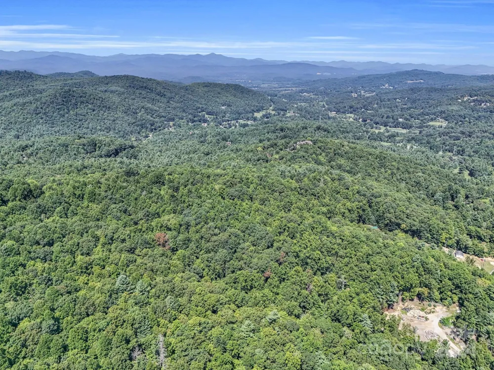 SR1196-A Evans Road Hendersonville, NC 28739