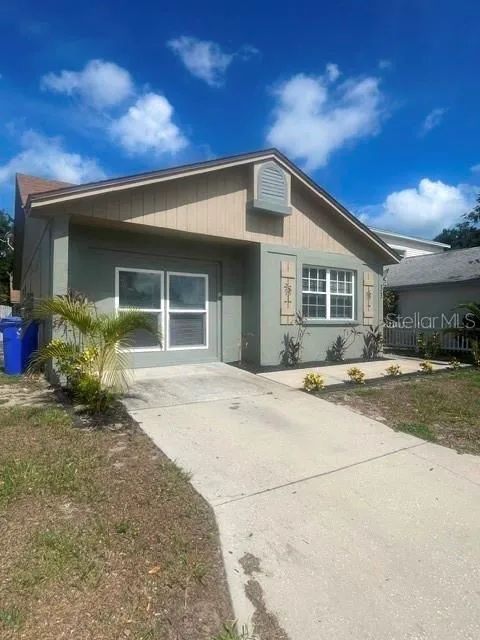 1100 LOWRY AVENUE #33 Lakeland, FL 33801