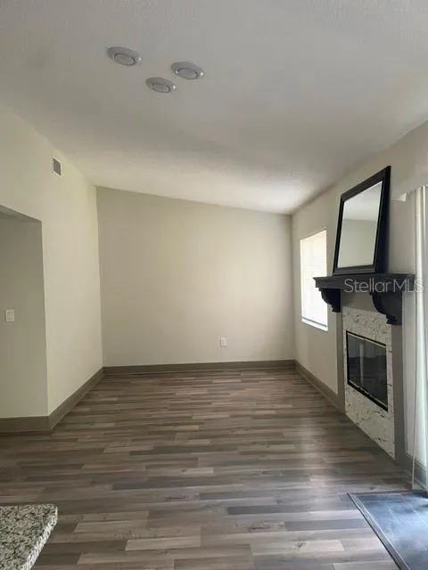 1100 LOWRY AVENUE #33 Lakeland, FL 33801