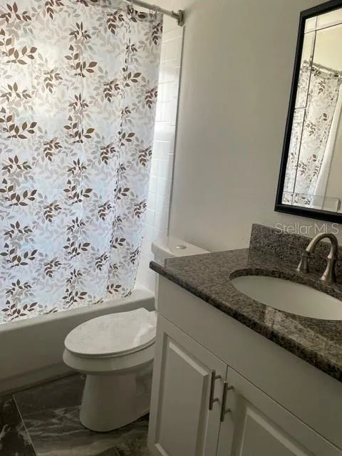 1100 LOWRY AVENUE #33 Lakeland, FL 33801