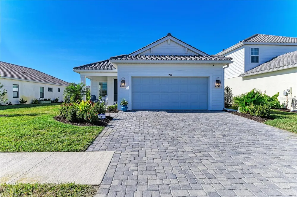 9920 CRYSTAL ISLE CIRCLE Sarasota, FL 34241