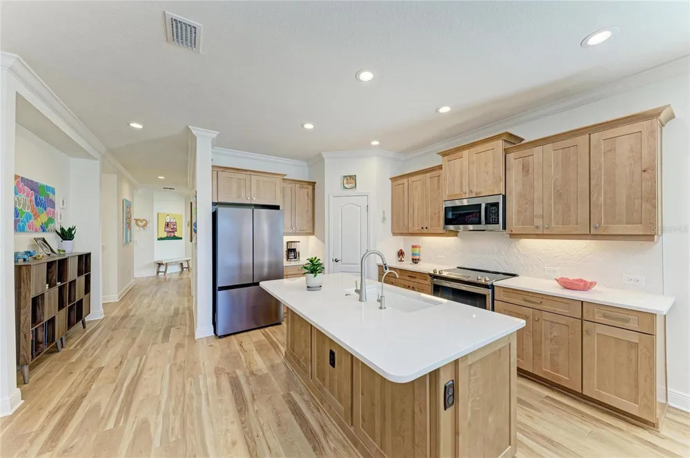 9920 CRYSTAL ISLE CIRCLE Sarasota, FL 34241