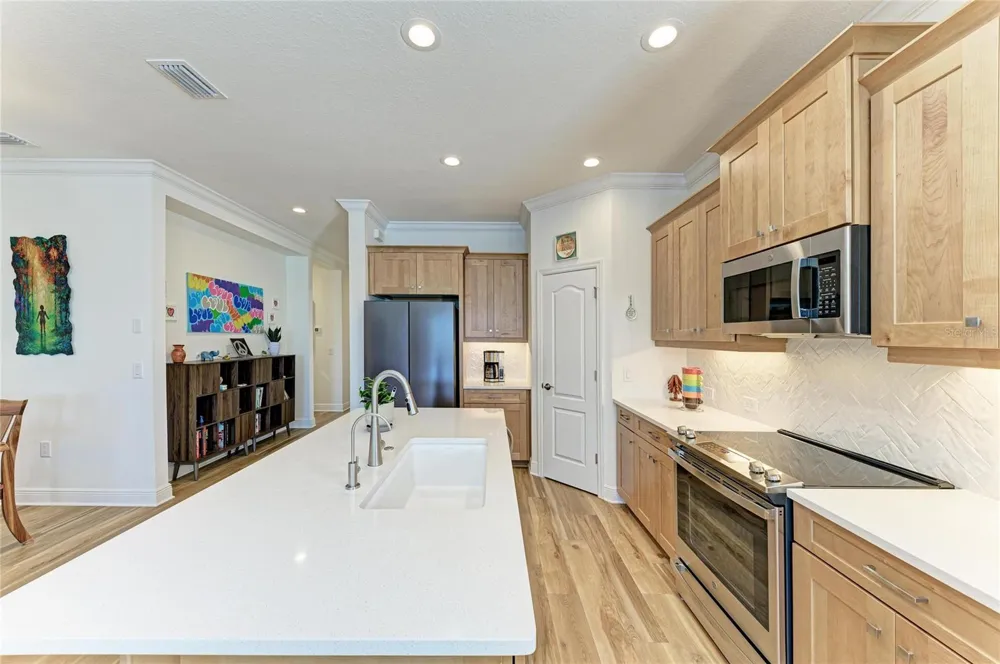 9920 CRYSTAL ISLE CIRCLE Sarasota, FL 34241
