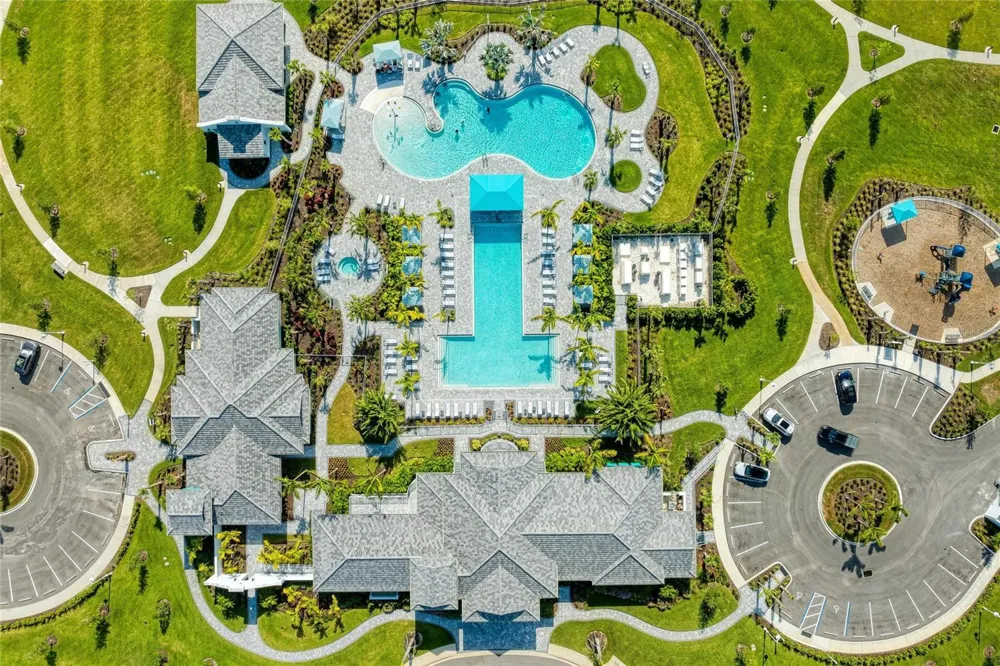 9920 CRYSTAL ISLE CIRCLE Sarasota, FL 34241