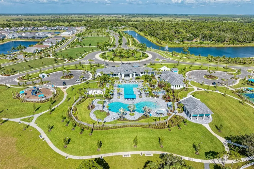 9920 CRYSTAL ISLE CIRCLE Sarasota, FL 34241