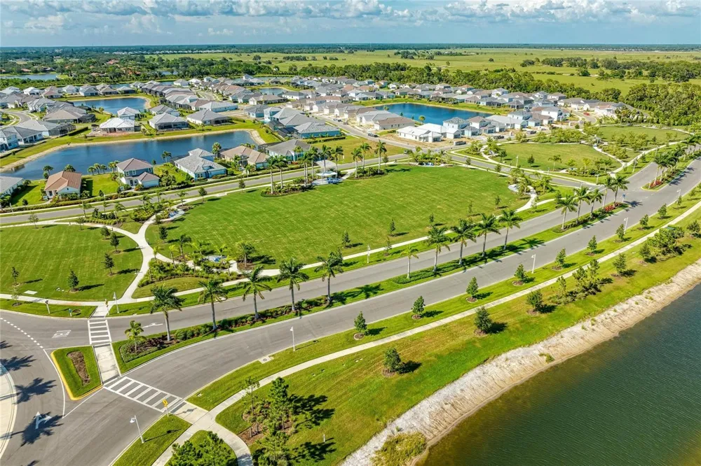 9920 CRYSTAL ISLE CIRCLE Sarasota, FL 34241