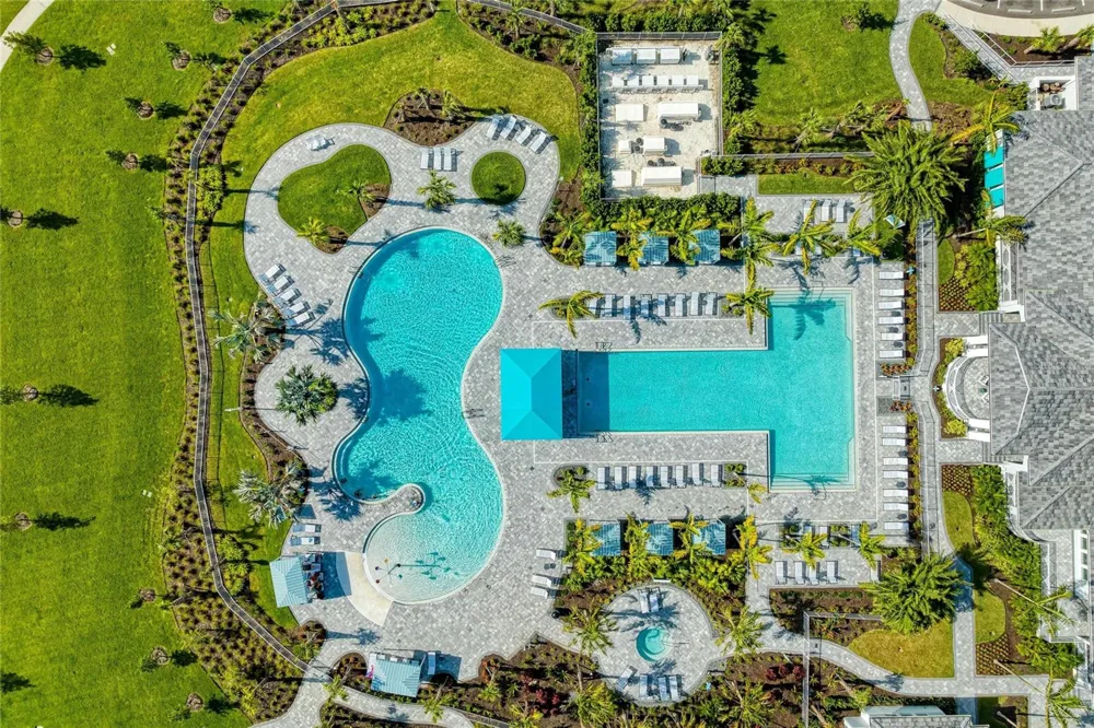 9920 CRYSTAL ISLE CIRCLE Sarasota, FL 34241