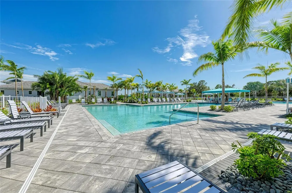 9920 CRYSTAL ISLE CIRCLE Sarasota, FL 34241