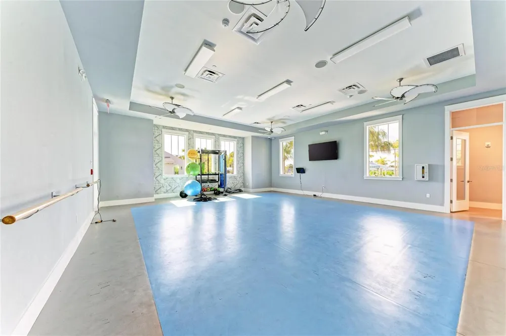 9920 CRYSTAL ISLE CIRCLE Sarasota, FL 34241