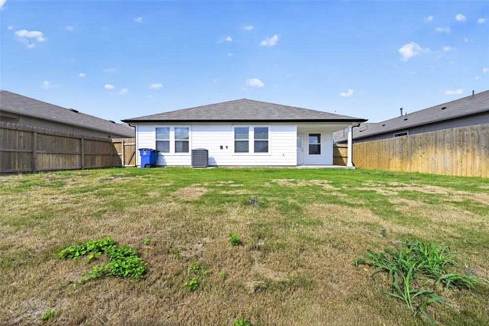 326 Richland Drive Lockhart, TX 78644