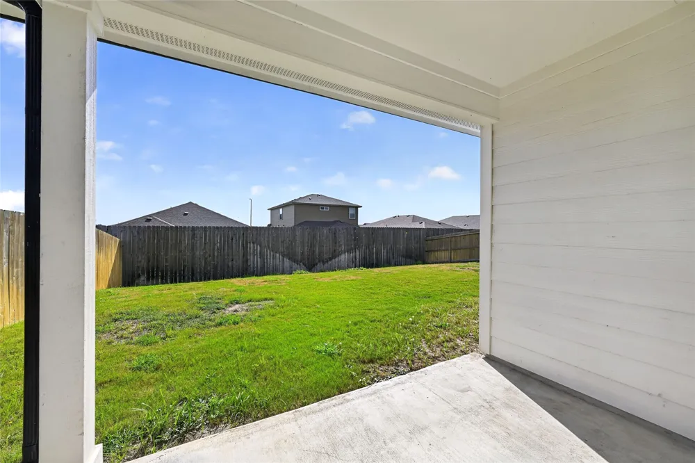 326 Richland Drive Lockhart, TX 78644