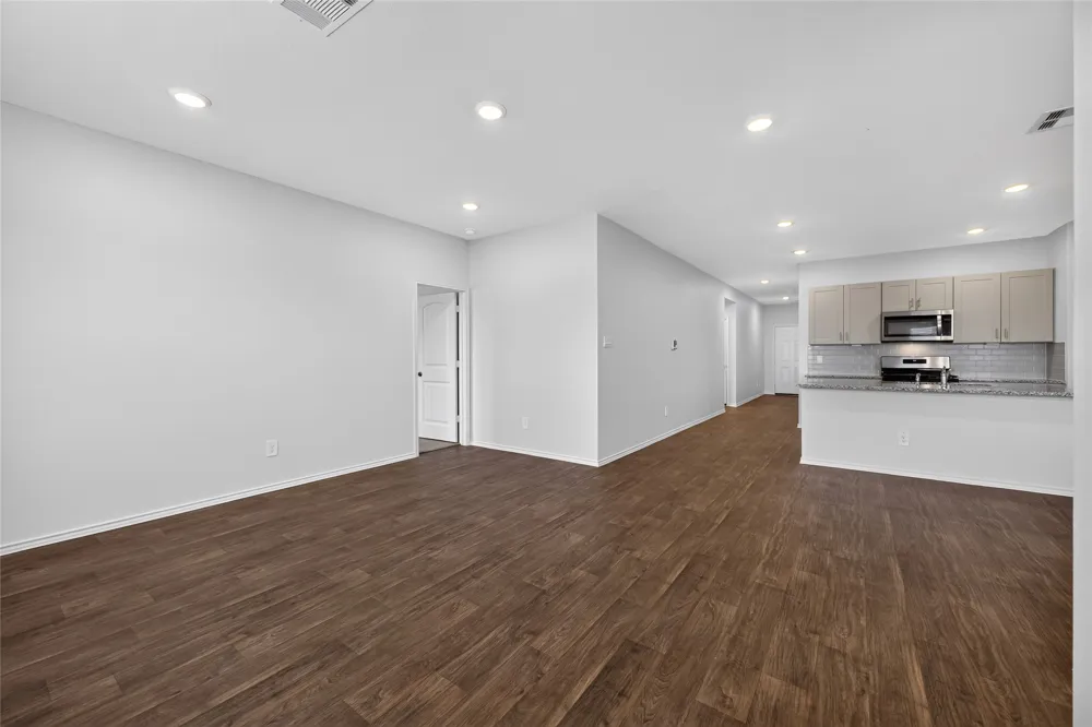 326 Richland Drive Lockhart, TX 78644