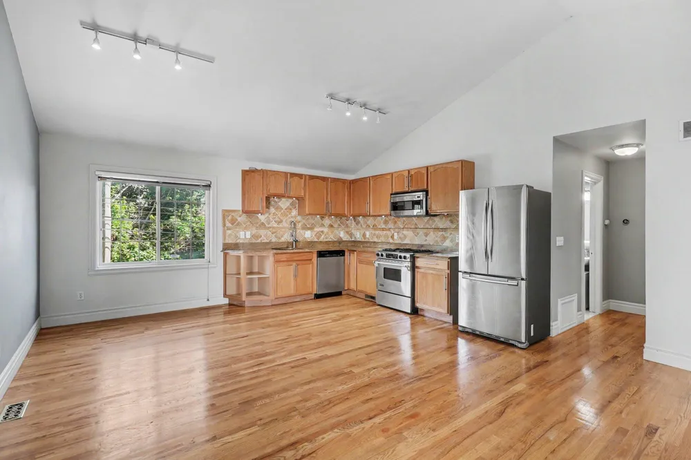 431 E Ferry Street Detroit, MI 48202
