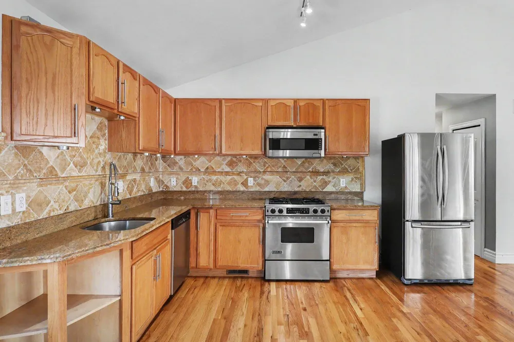 431 E Ferry Street Detroit, MI 48202