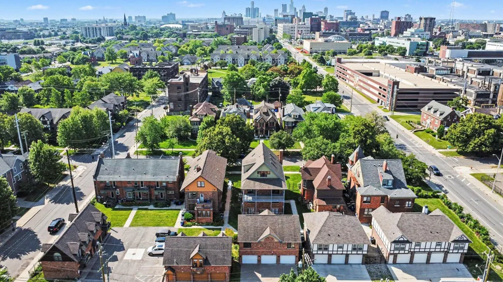 431 E Ferry Street Detroit, MI 48202