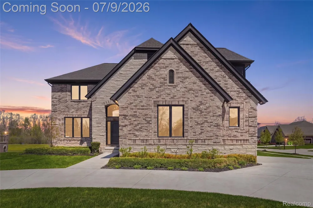11963 Forest Brook Drive Washington Township, MI 48094