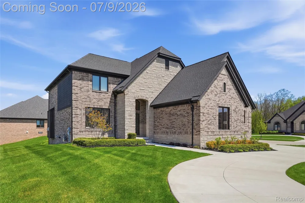 11963 Forest Brook Drive Washington Township, MI 48094