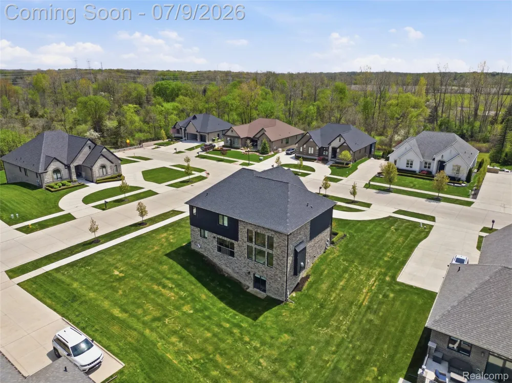 11963 Forest Brook Drive Washington Township, MI 48094