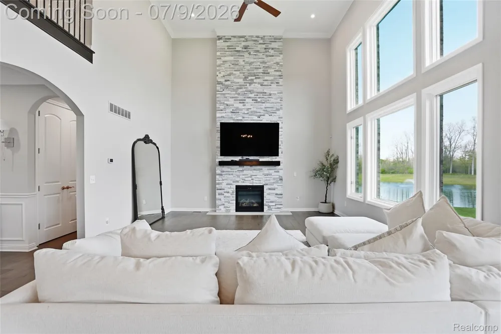 11963 Forest Brook Drive Washington Township, MI 48094