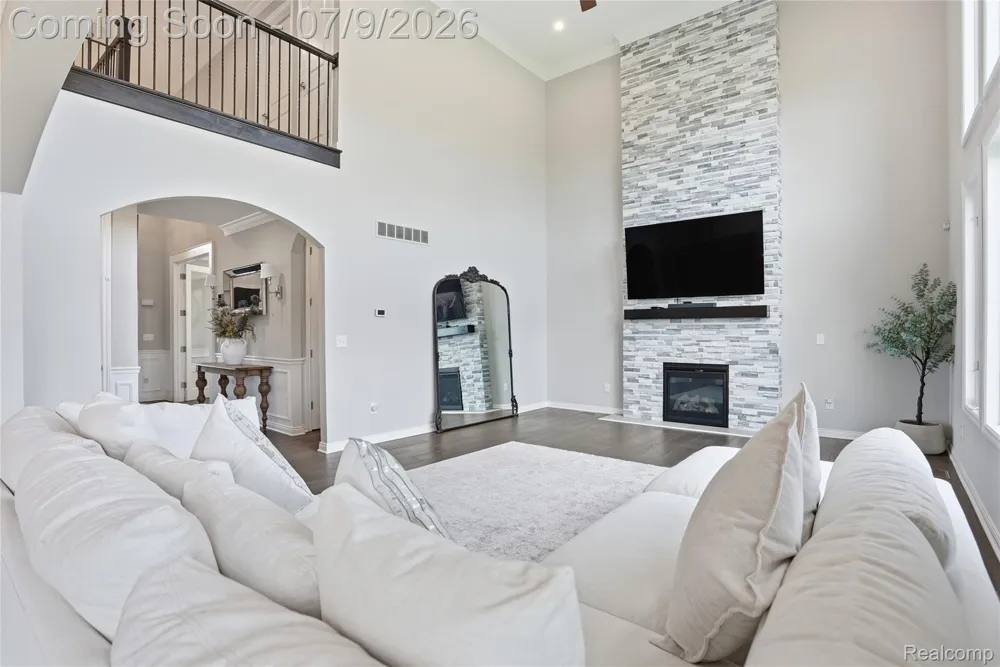 11963 Forest Brook Drive Washington Township, MI 48094