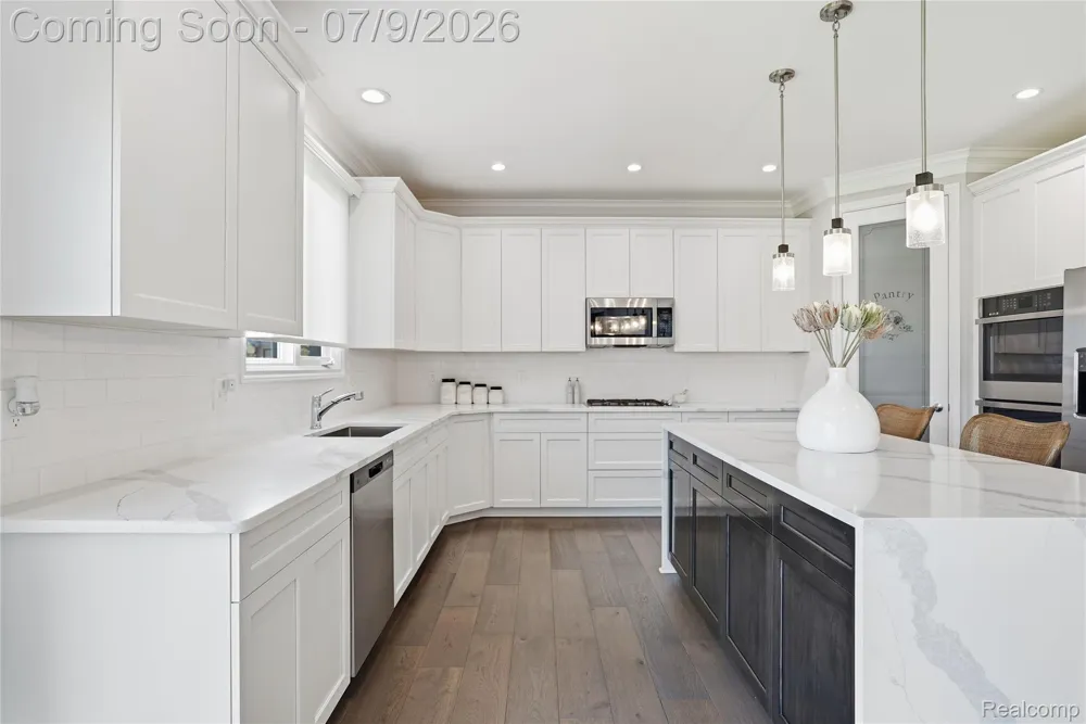 11963 Forest Brook Drive Washington Township, MI 48094
