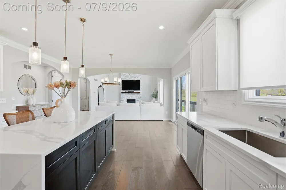 11963 Forest Brook Drive Washington Township, MI 48094