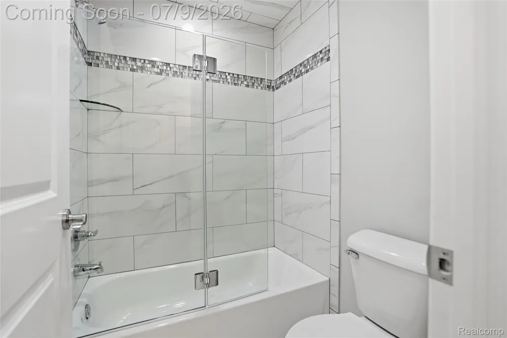 11963 Forest Brook Drive Washington Township, MI 48094
