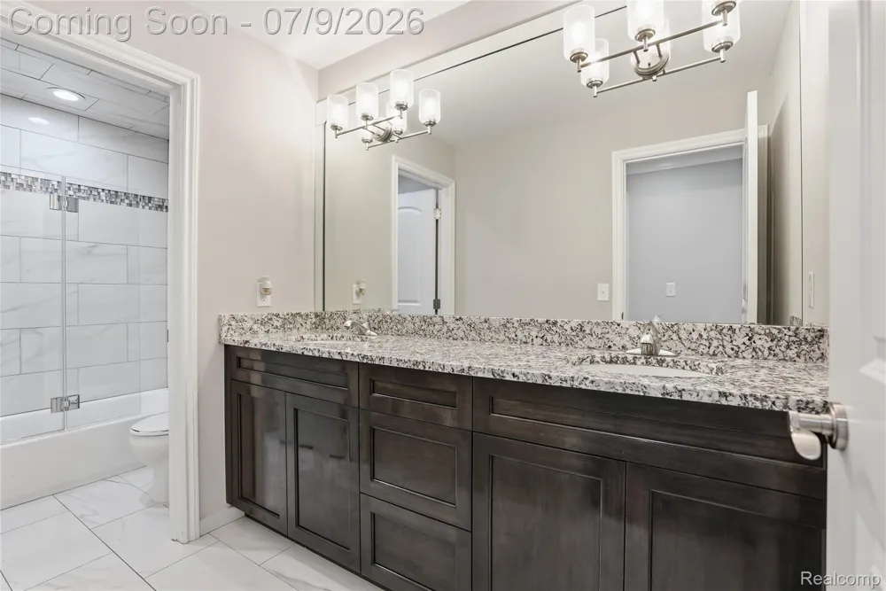 11963 Forest Brook Drive Washington Township, MI 48094