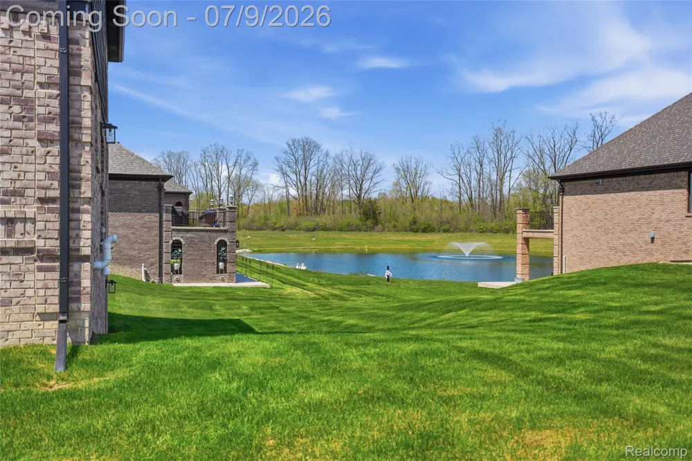 11963 Forest Brook Drive Washington Township, MI 48094