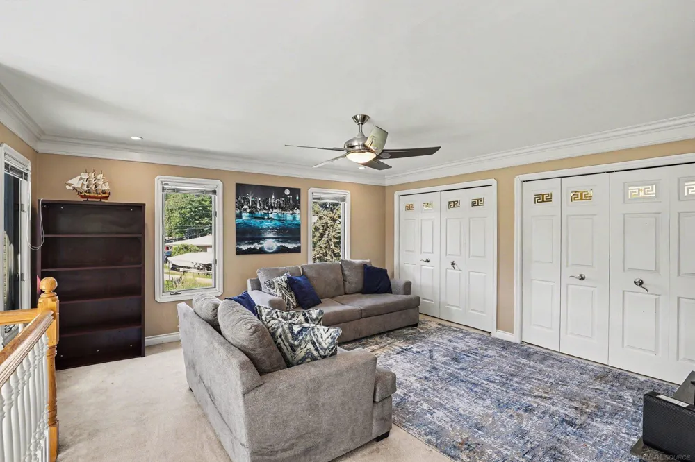 38035 Pointe Rosa Street Harrison Charter Township, MI 48045