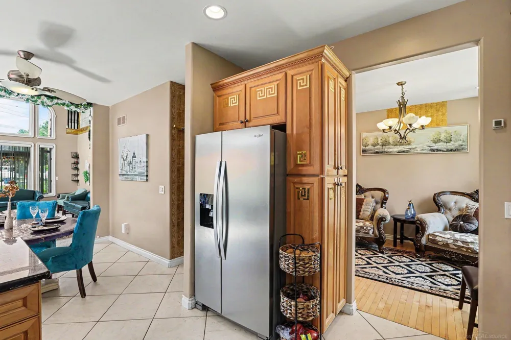 38035 Pointe Rosa Street Harrison Charter Township, MI 48045