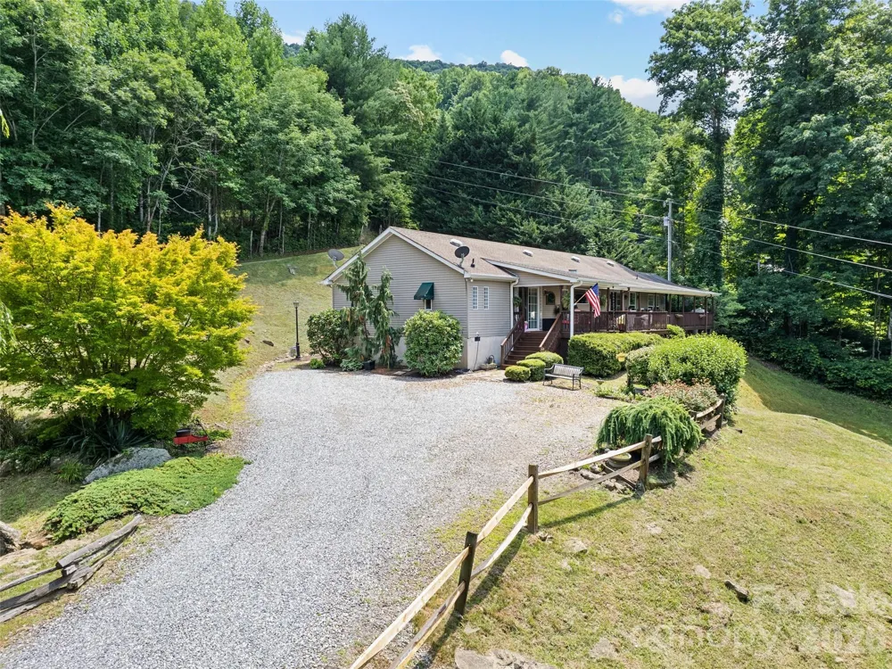 412 Gaddy Heights Waynesville, NC 28786