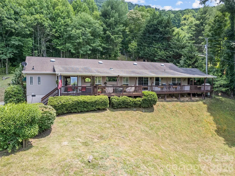 412 Gaddy Heights Waynesville, NC 28786