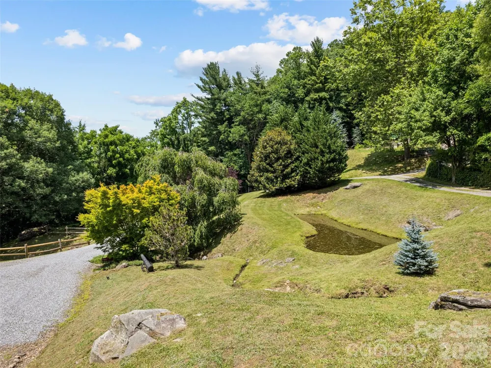 412 Gaddy Heights Waynesville, NC 28786