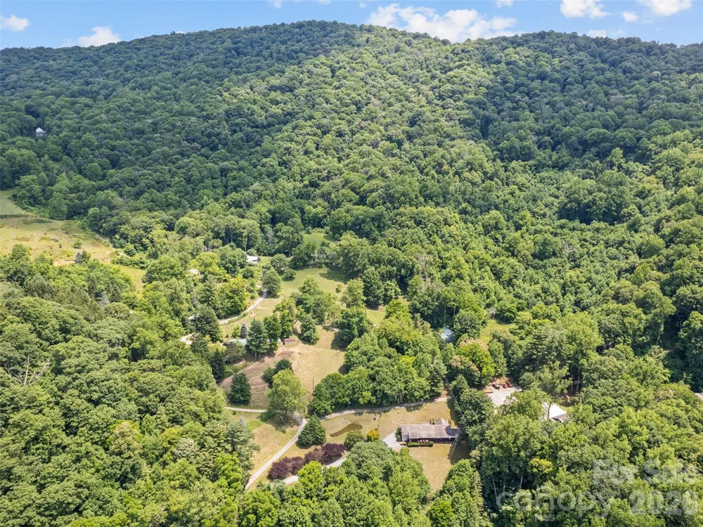 412 Gaddy Heights Waynesville, NC 28786
