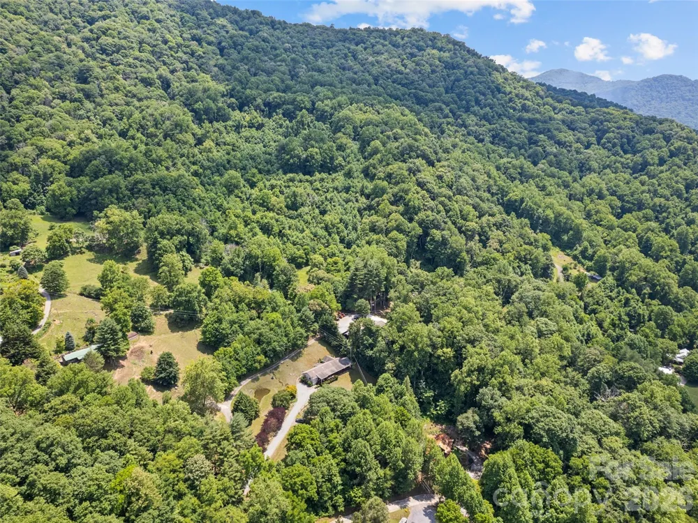 412 Gaddy Heights Waynesville, NC 28786