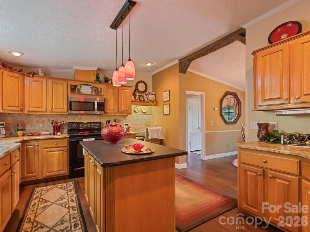 412 Gaddy Heights Waynesville, NC 28786