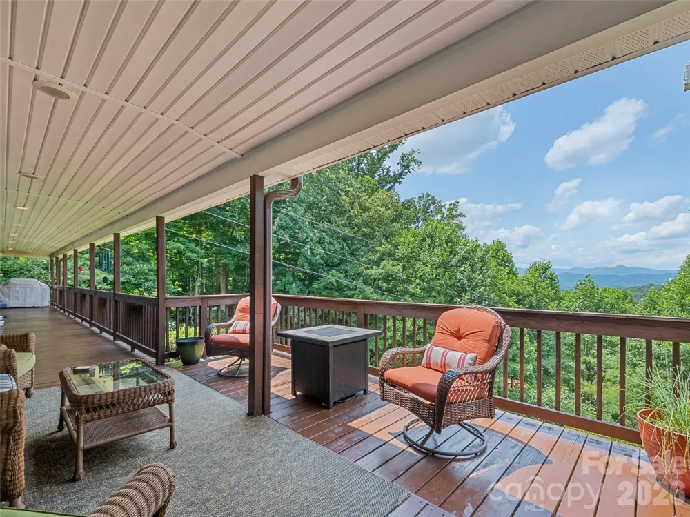 412 Gaddy Heights Waynesville, NC 28786