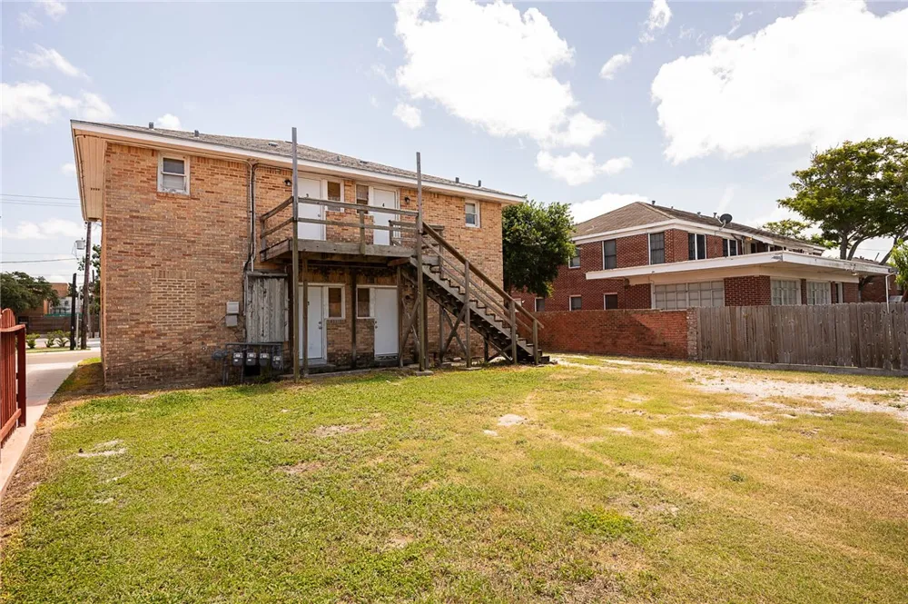 724 Elizabeth Street Corpus Christi, TX 78404