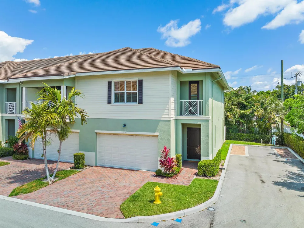 1843 Juno Landing Lane North Palm Beach, FL 33408