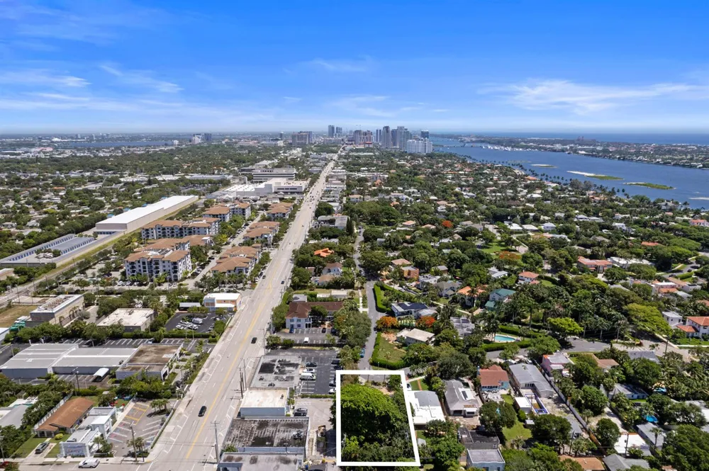 330 Marlborough Place West Palm Beach, FL 33405