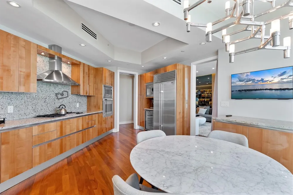 16051 Collins Ave #1102 Sunny Isles Beach, FL 33160