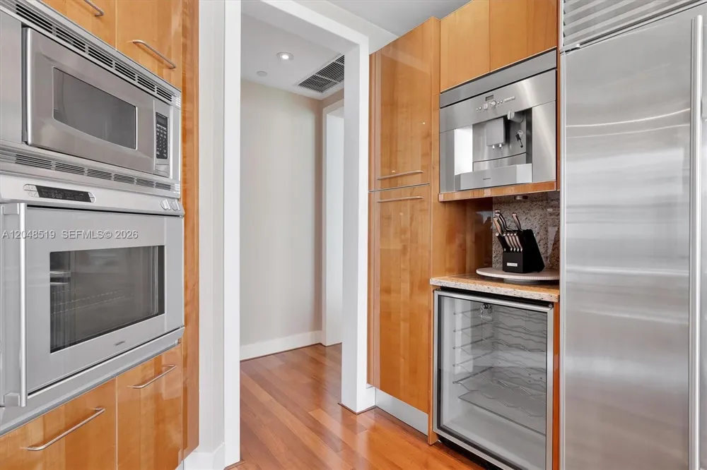 16051 Collins Ave #1102 Sunny Isles Beach, FL 33160