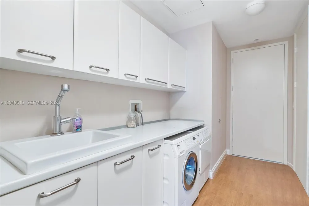 16051 Collins Ave #1102 Sunny Isles Beach, FL 33160