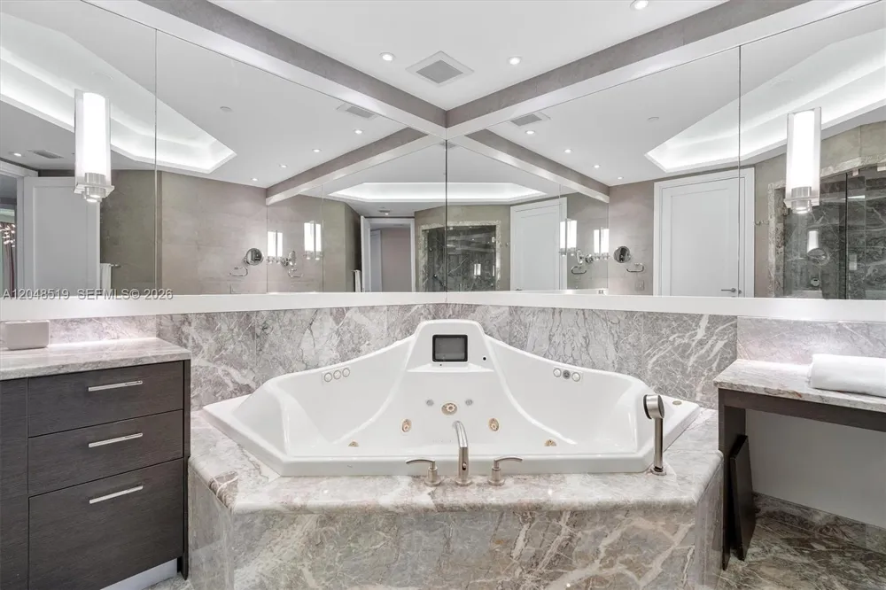 16051 Collins Ave #1102 Sunny Isles Beach, FL 33160