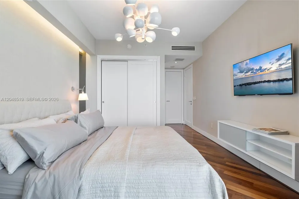 16051 Collins Ave #1102 Sunny Isles Beach, FL 33160