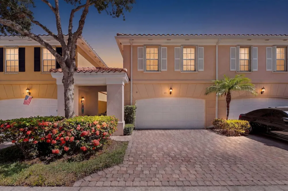 48 Live Oak Circle Jupiter, FL 33469